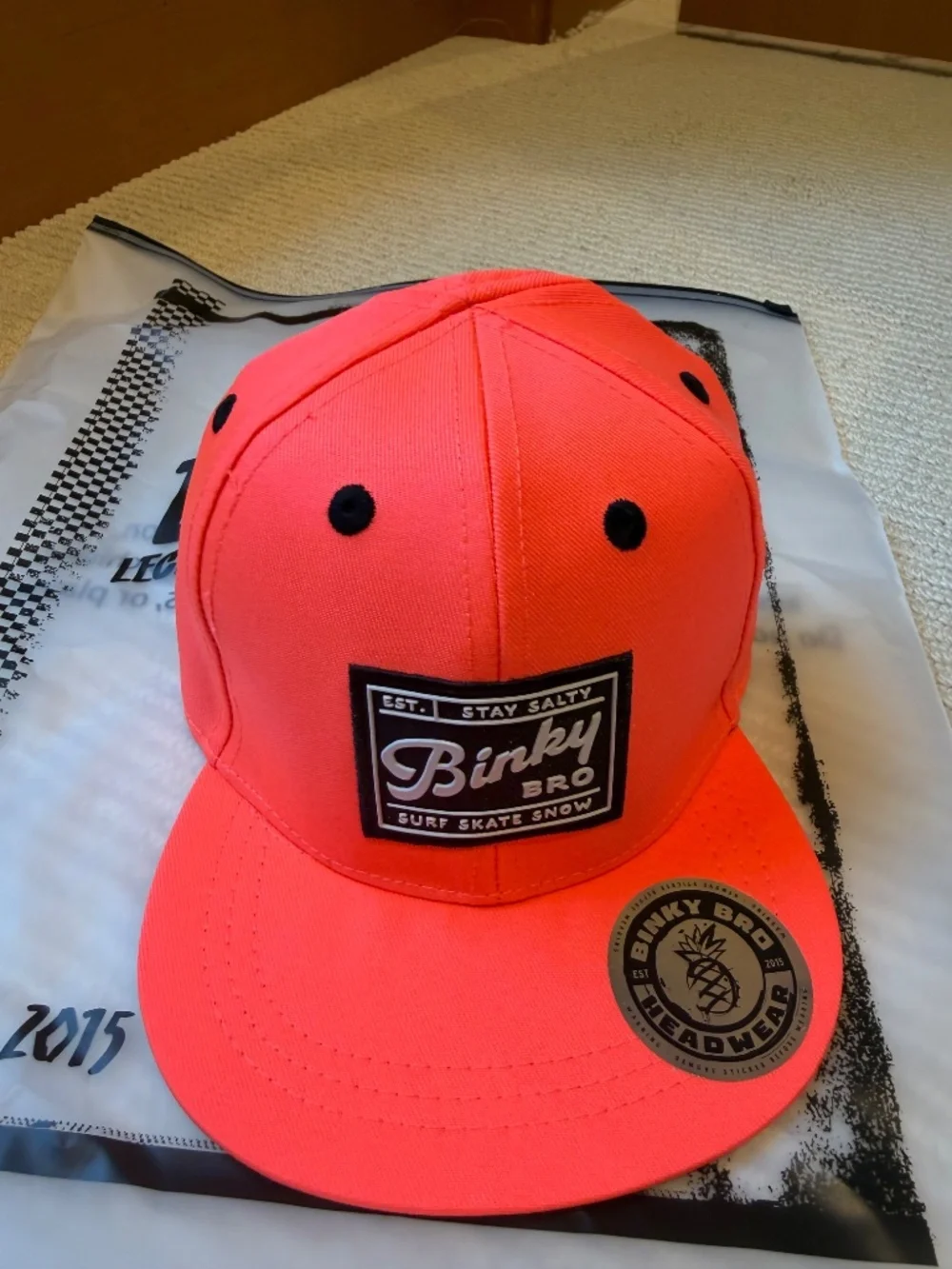 NIB Binky Bro SnapBack 4-12mo